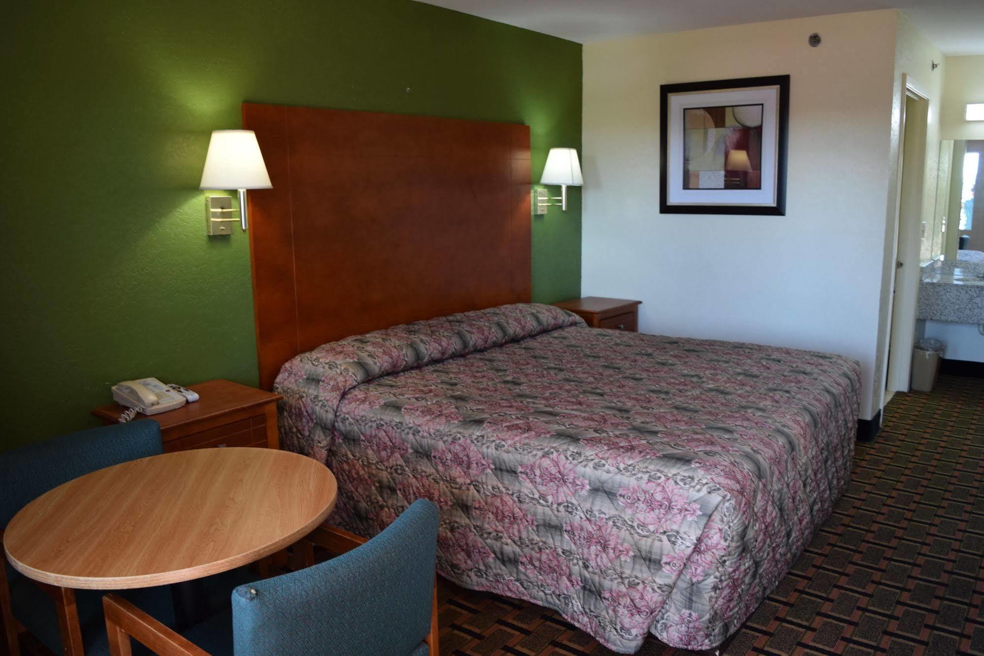 Royal Inn & Suites Douglasville Ngoại thất bức ảnh